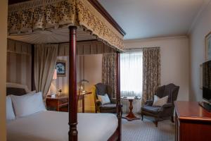 Standard Double Room with Four Poster Bed room in Solent Hotel and Spa