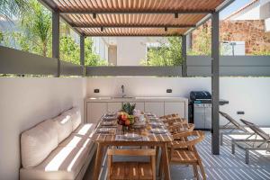 Sancy Luxury Villa I 400m beach, "Heated" pool & Gym