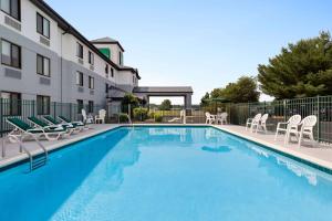 Wingate by Wyndham Salisbury