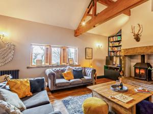 4 Bed in Marsden 94015