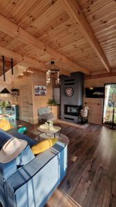 Nowy dom całoroczny nad jeziorem wielkie parteczyny