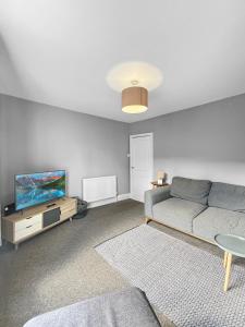 Amaya Four - Sleeps 5 - 1 bed - Newly renovated- Close to town centre -Grantham Free Gym Access