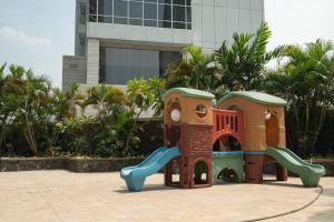 Trivana Pool View 3BR Senayan