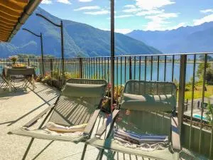 Dascio Silence Ferienwohnung mit Panorama Balkon - Dascio