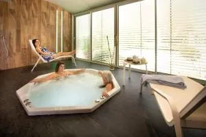 Logis Hotel Le Relais de Farrou - Restaurant & Spa - 圣锡尔克－拉波皮