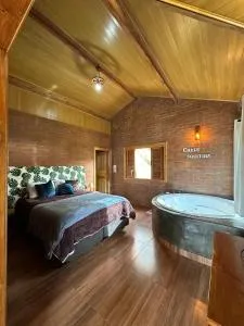 Chalé Jequitiba, hidro, lareira, natureza, Sul de Minas - 萨普卡伊米林