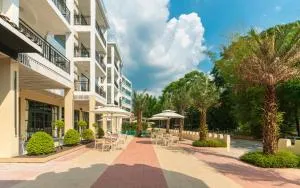 阳朔遇龙河阅山阅水酒店 - Baisha