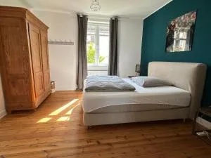 3 Zimmer-Küche-Bad Wohnung im Erdgeschoß eines 3 Familienhauses - Trippstadt