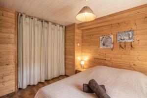 Appartements La Charbonniere : photos des chambres