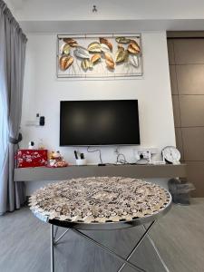 Setia Alam Sunsuria Forum 3BR Stylish Suites