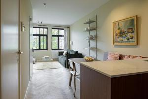 SHWAY - The Proof Reader