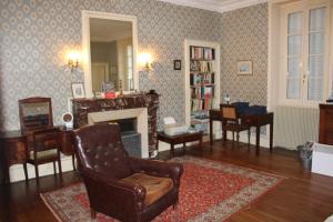Villas Beau chateau entre Loire et Bourgogne, 12 chambres 27 personnes : photos des chambres