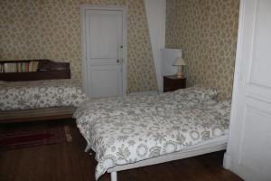 Villas Beau chateau entre Loire et Bourgogne, 12 chambres 27 personnes : photos des chambres