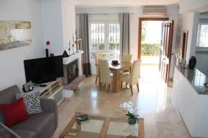 Fabulous 3 bedroom Townhouse located within Villa Martin