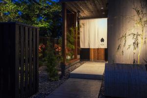 住三吉の宿 桜山路