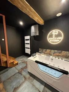 Sejours chez l'habitant KLOOZIA Suites centre ville haut standing : photos des chambres