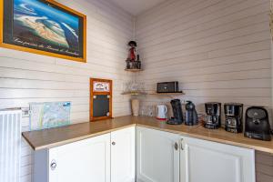 Maisons de vacances La maison du Bonheur Ares 30 personnes avec piscines chauffees : photos des chambres