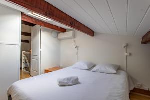 Maisons de vacances La maison du Bonheur Ares 30 personnes avec piscines chauffees : photos des chambres