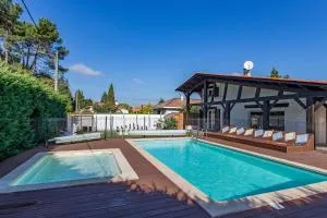 La maison du Bonheur Arés 30 personnes avec piscines chauffées - 阿雷斯