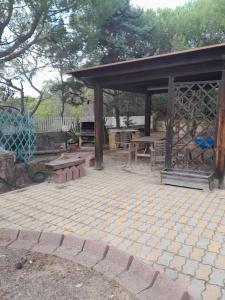 trilocale sul mare con giardino privato img27