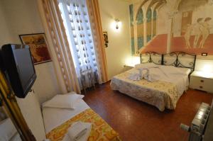Triple Room with Private Bathroom