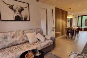 Chalets Charmant Chalet Hiona : photos des chambres
