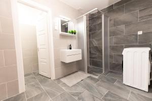 Superior n Cozy Mozsar 6 Suite in the Heart of Budapest