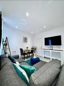 Lovely 3 bedroom house in Rochester Strood - Higham