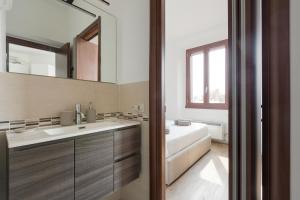 GuestHost - Apt Darsena Navigli - Porta Genova M2