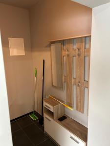 Gemütliche Ferienwohnung mit 1 Schlafzimmer, Wohnzimmer mit Schlafcouch & voll ausgestattete Küche