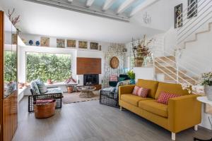 Villa Bonifato vista sulle campagne e sul mare siciliano COZY HOUSE ITALY