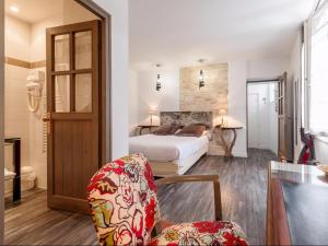 Hotels Logis Hotel Le Central : photos des chambres