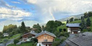 弗洛拉普酒店 - 孔布卢