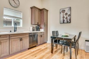 10 Mi to Dtwn LA Cat-Friendly Rosemead Cottage