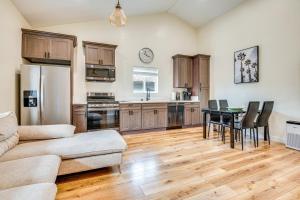 10 Mi to Dtwn LA Cat-Friendly Rosemead Cottage