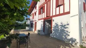 Okindegia - 康博莱班