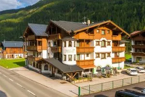 Hotel zum grünen Tor - Hintertux