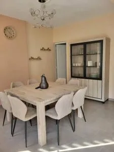 O Bel Haybois Dormant " Le Cerf " - Hargnies