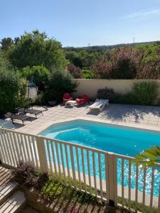 Maisons de vacances Le rez-de-jardin de SoPat : photos des chambres
