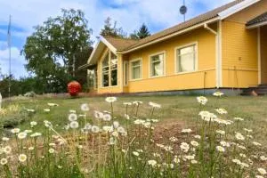 Keltainen talo - tilava huvila lähellä Saloa - Teijo