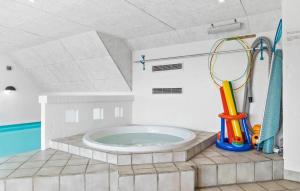 Awesome Home In Ringkøbing With Sauna