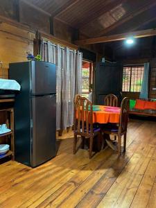 Hermosa Cabaña equipada, en medio de zonas verdes