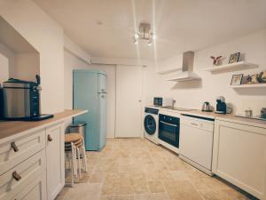Maisons de vacances Maison La belle de Cadenet proche Lourmarin : photos des chambres