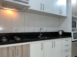 B163 - Apartamento em Bombas para 05 pessoas