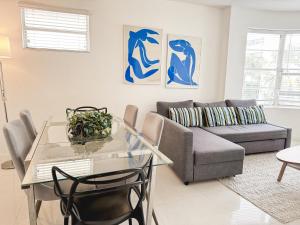 2 BEDROOM ON THE BEACH !