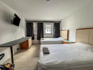 Cici Monteurunterkünfte in Werdohl mit Küche, WLAN, TV, Parken - Werdohl