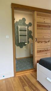 Appartements T2 cocon avec balcon et parking : photos des chambres