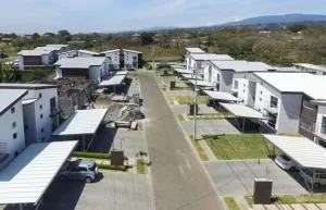 Apt 3BR,2BA, 4mi from SJO Airport, Pool,Gated, Gym - Desamparados