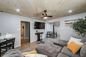 Aviation Haven 5 Mins to RIC, Ready for Takeoff! - Capitol View