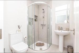 New Three Bedroom Apt Ashbourne